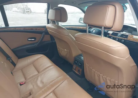 2008 BMW 528Xi из США, поврежденный, VIN WBANV13518CZ53943